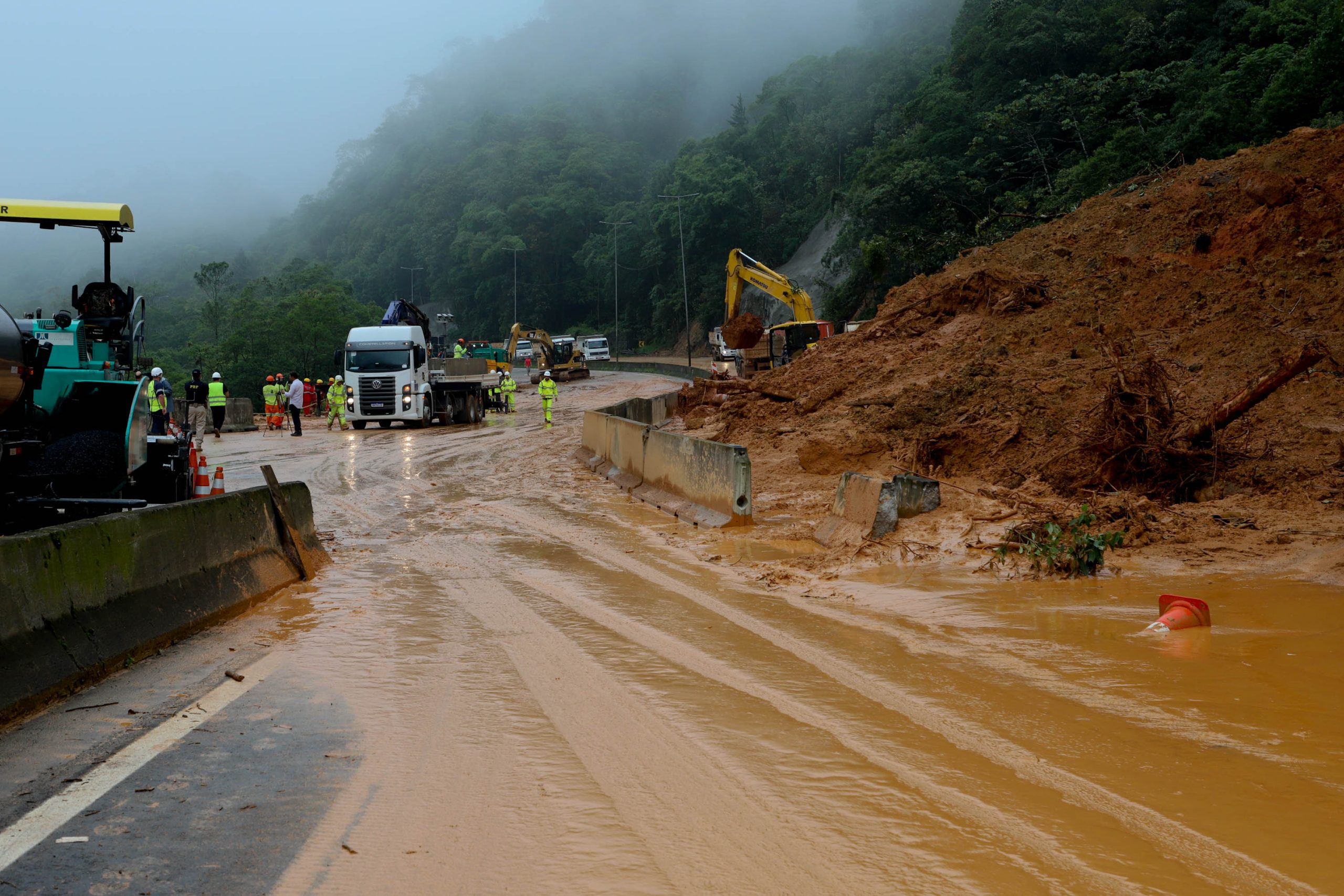 Deslizamento Na BR 376 Mau Tempo Adia Vistoria Na Rodovia