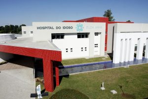 Prefeitura pode acionar polícia mais uma vez caso funcionários do Hospital do Idoso faltem ao trabalho