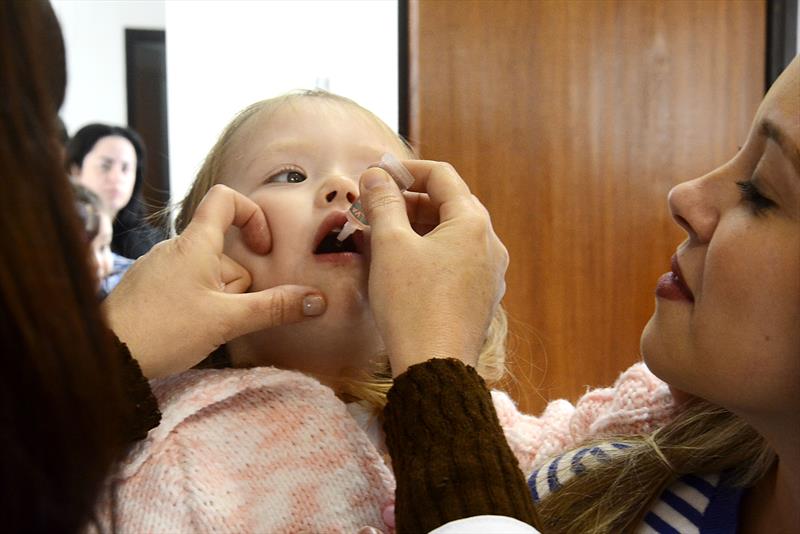  Pais que não vacinarem filhos podem ficar sujeitos a determinações judiciais