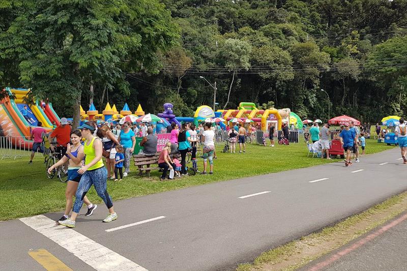 Festa de aniversário de Curitiba acontece domingo no Parque Barigui
