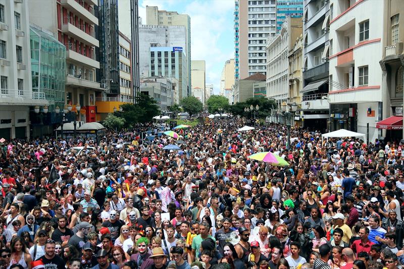  Mortos-vivos invadem Curitiba em mais uma edição Zombie Walk no próximo domingo