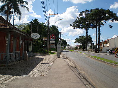  Avenida Senador Salgado Filho é uma das principais ligações do bairro Uberaba
