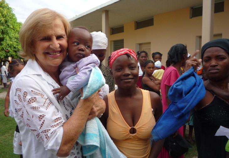  Crianças haitianas até hoje são beneficiadas pelo trabalho desenvolvido pela médica Zilda Arns