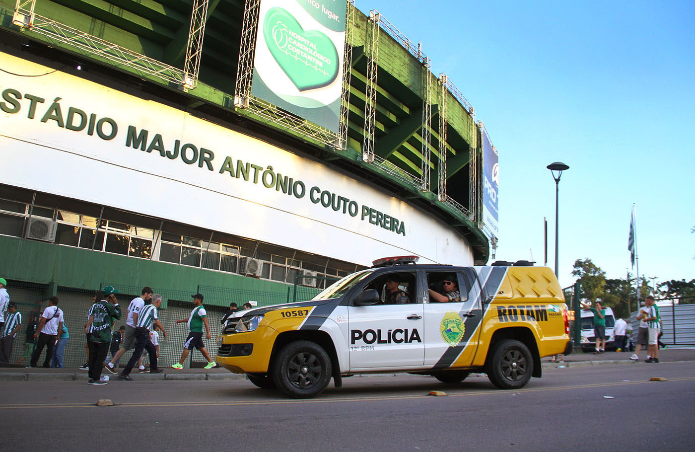 Polícia Militar define esquema de segurança para jogos em Curitiba