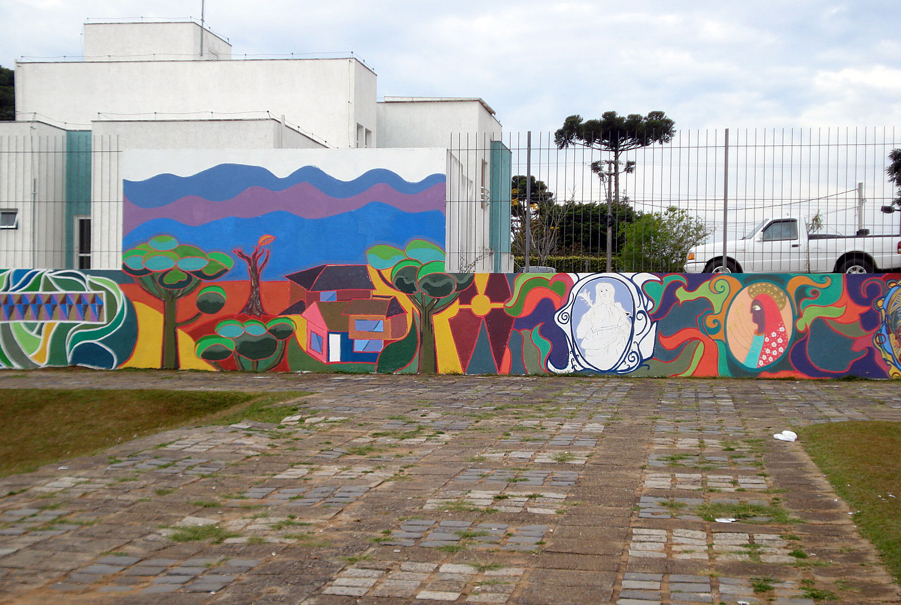  Associação Comercial do Paraná se declara contra Lei do Grafite e do Muralismo