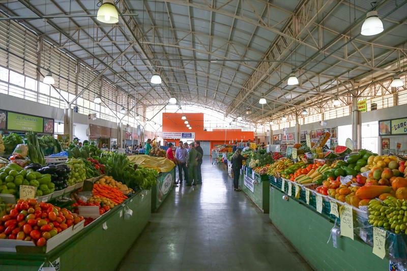  Mercado Municipal de Curitiba terá banco de alimentos que vai atender entidades carentes