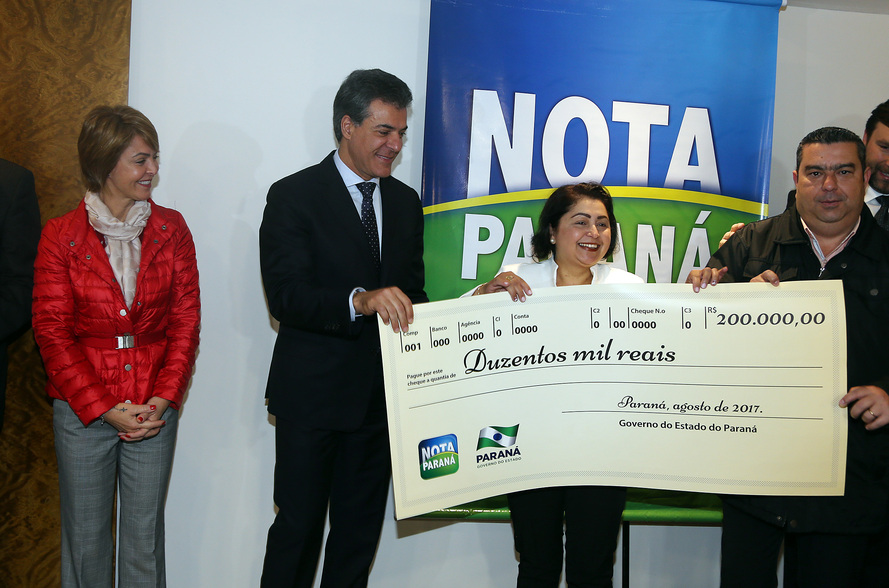  Nota Paraná realiza sorteio de Natal de R$1 milhão