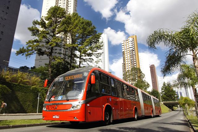  Urbs reforça linhas de ônibus para segunda fase do vestibular da UFPR