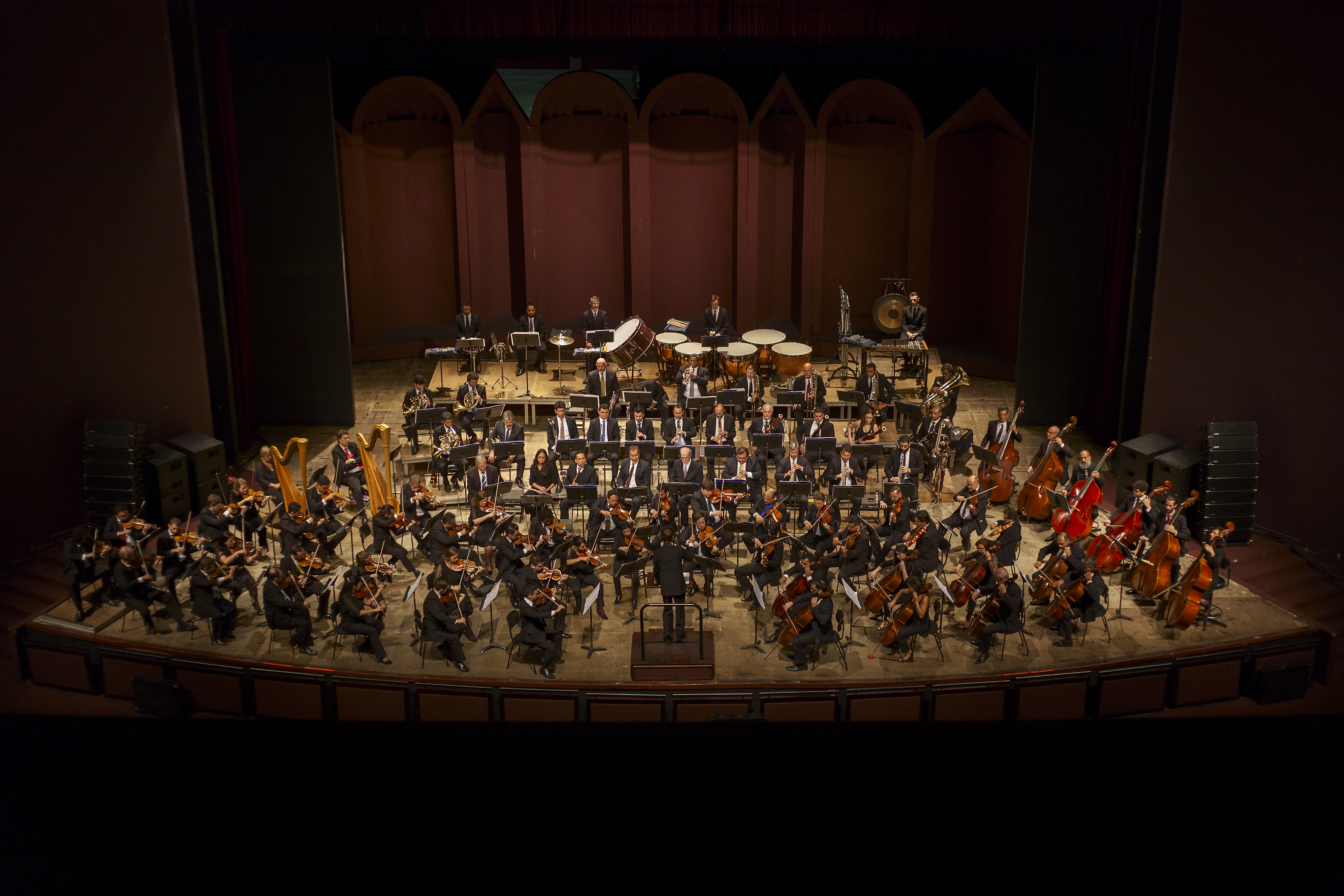  Orquestra Sinfônica do Paraná apresenta Sagração da Primavera, de Stravinsky, no Teatro Positivo