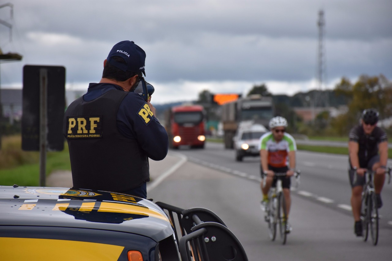  Motorista é flagrado acima do dobro da velocidade permitida em rodovia que corta o Paraná