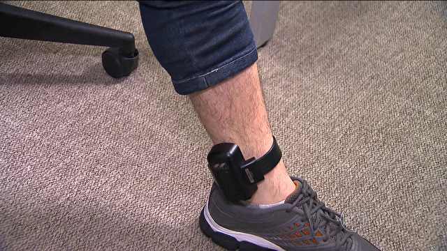  20 investigados da Lava Jato cumprem pena em casa com tornozeleira eletrônica