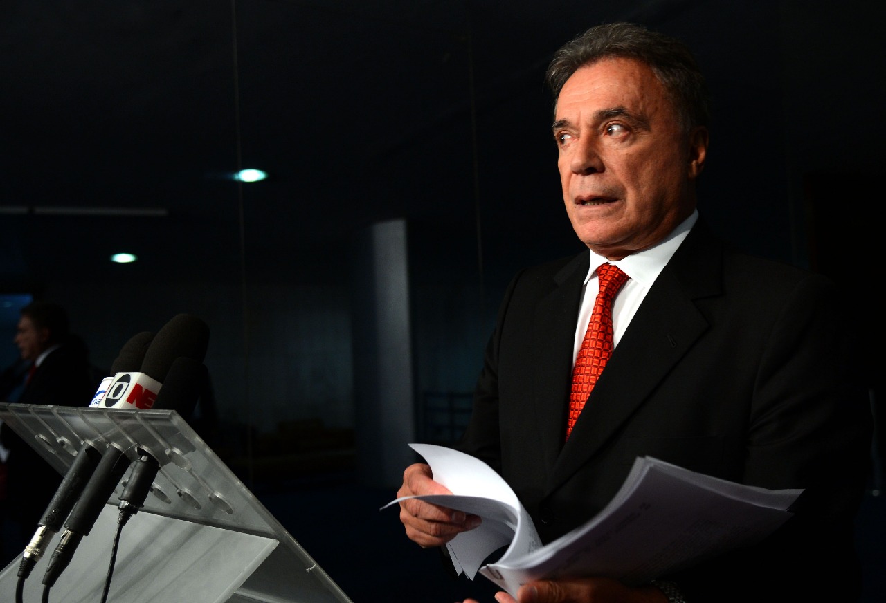  No Sul, Alvaro lidera pesquisa presidencial empatado com Bolsonaro