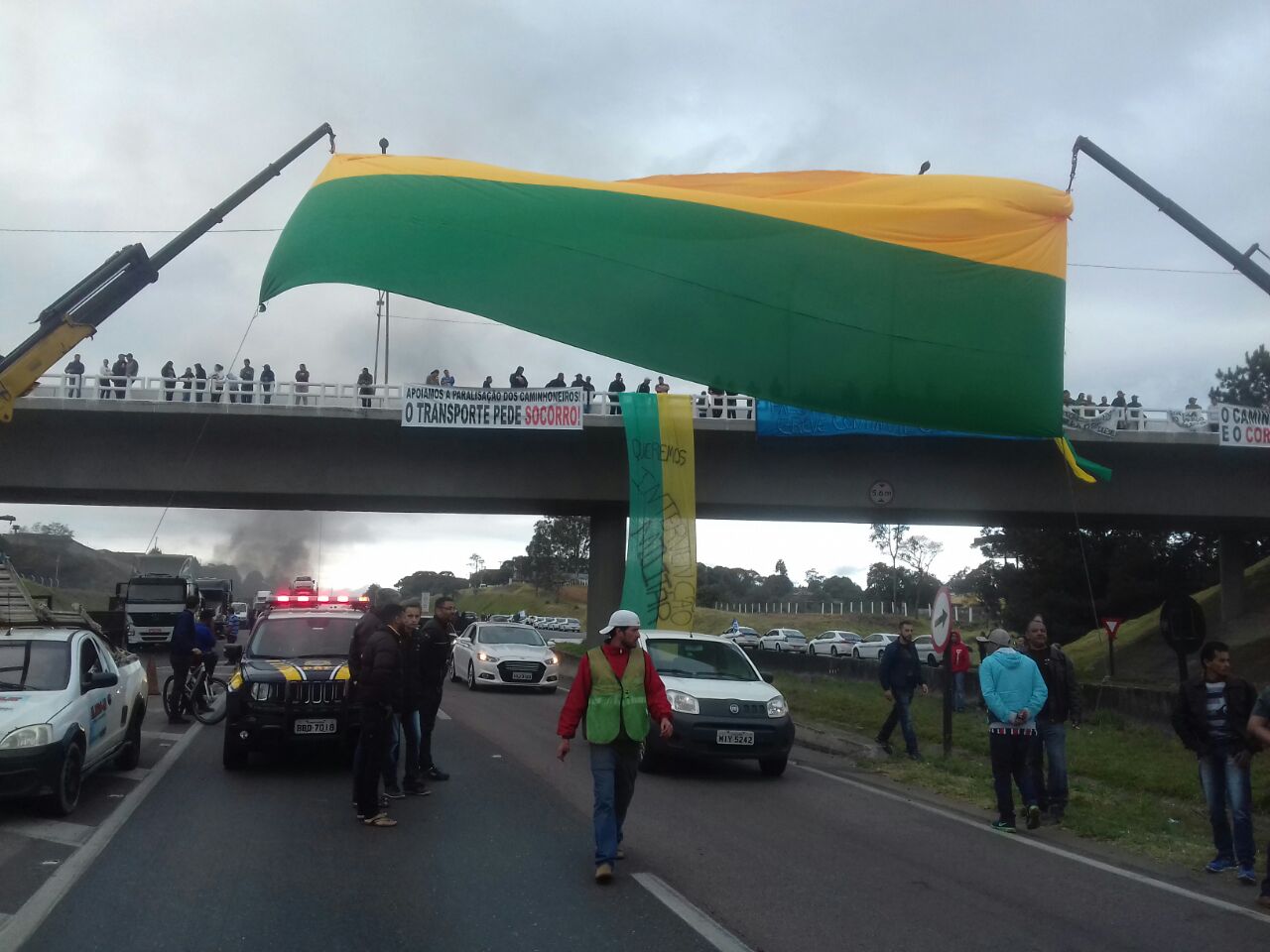  Paraná ainda tem 256 pontos de bloqueio em rodovias