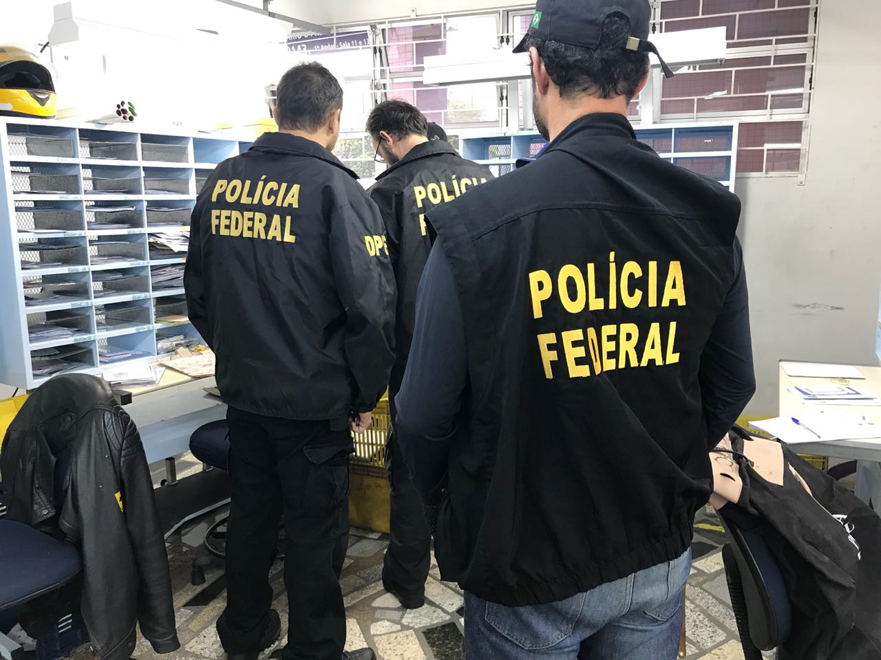  Suspeitos de contrabandear agrotóxicos são presos em operação da PF