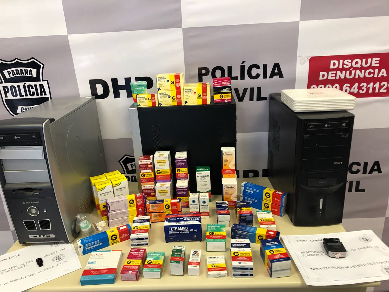  Farmacêutico é preso suspeito de vender medicamentos sem procedência em Curitiba