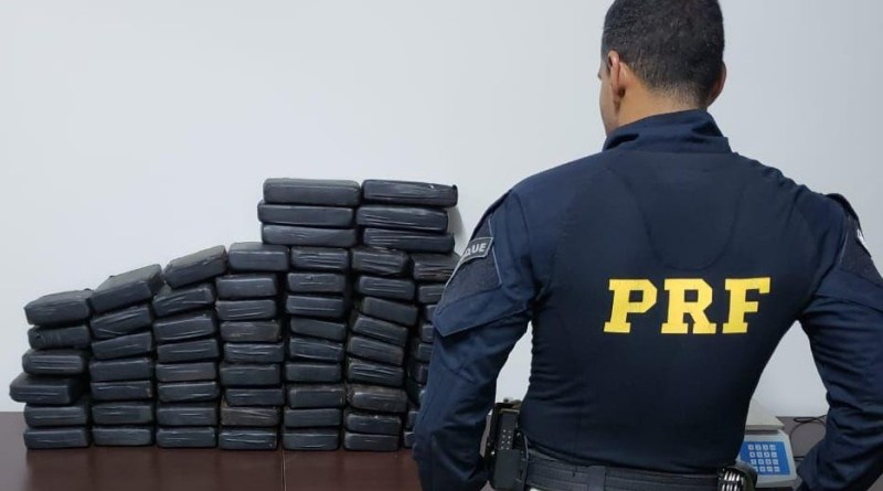  PRF e PF apreendem carga de droga avaliada em R$ 2 milhões