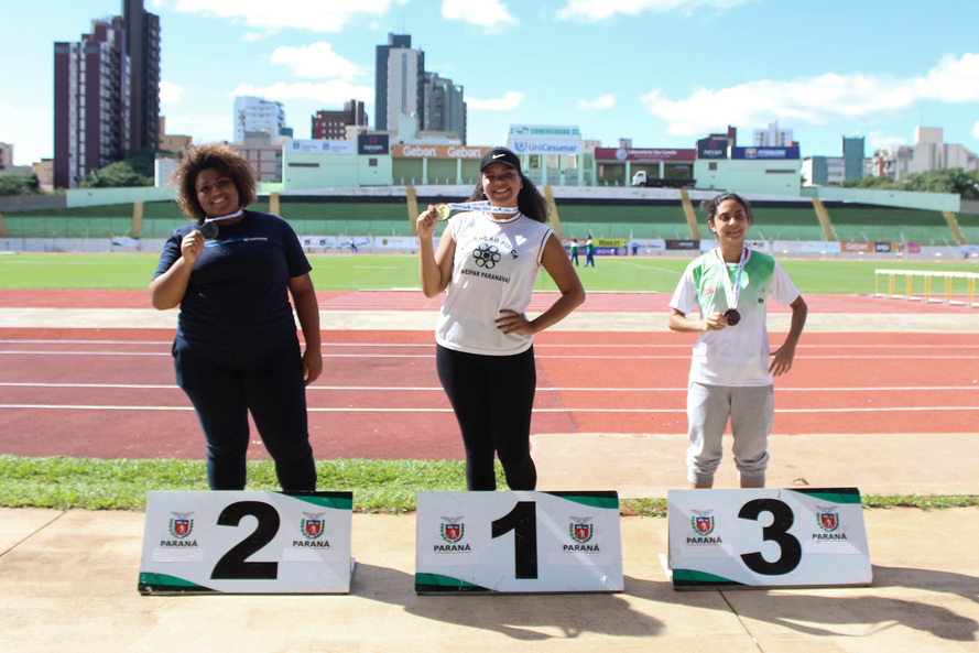  Paranaenses batem recordes no atletismo universitário