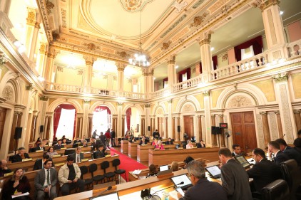  Vereadores aprovam contas da Prefeitura de Curitiba referentes a 2019