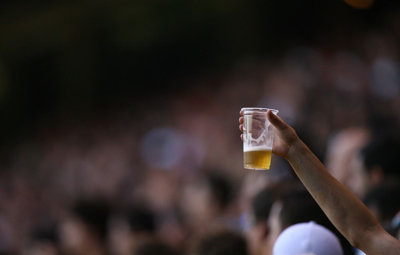  Projeto que libera a cerveja nos estádios ainda tramita na Casa Civil