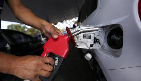  Justiça Federal suspende reajuste no preço de combustíveis