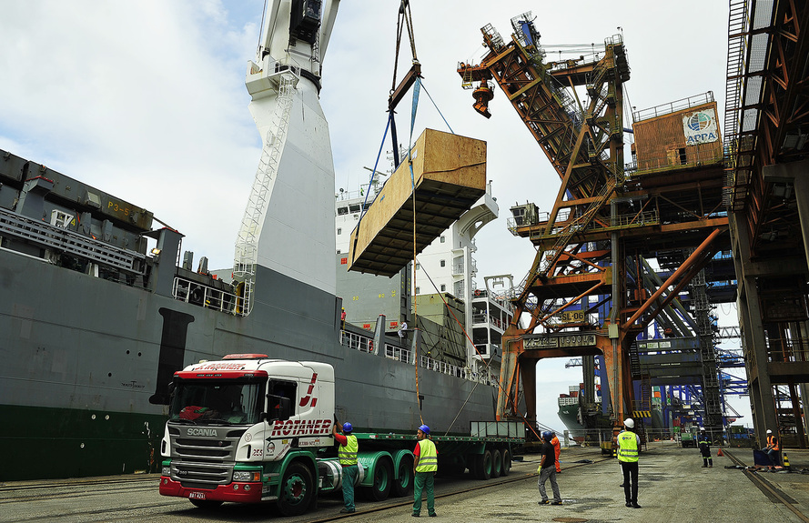  Litoral: portos registram alta de 5% nas exportações em 2022