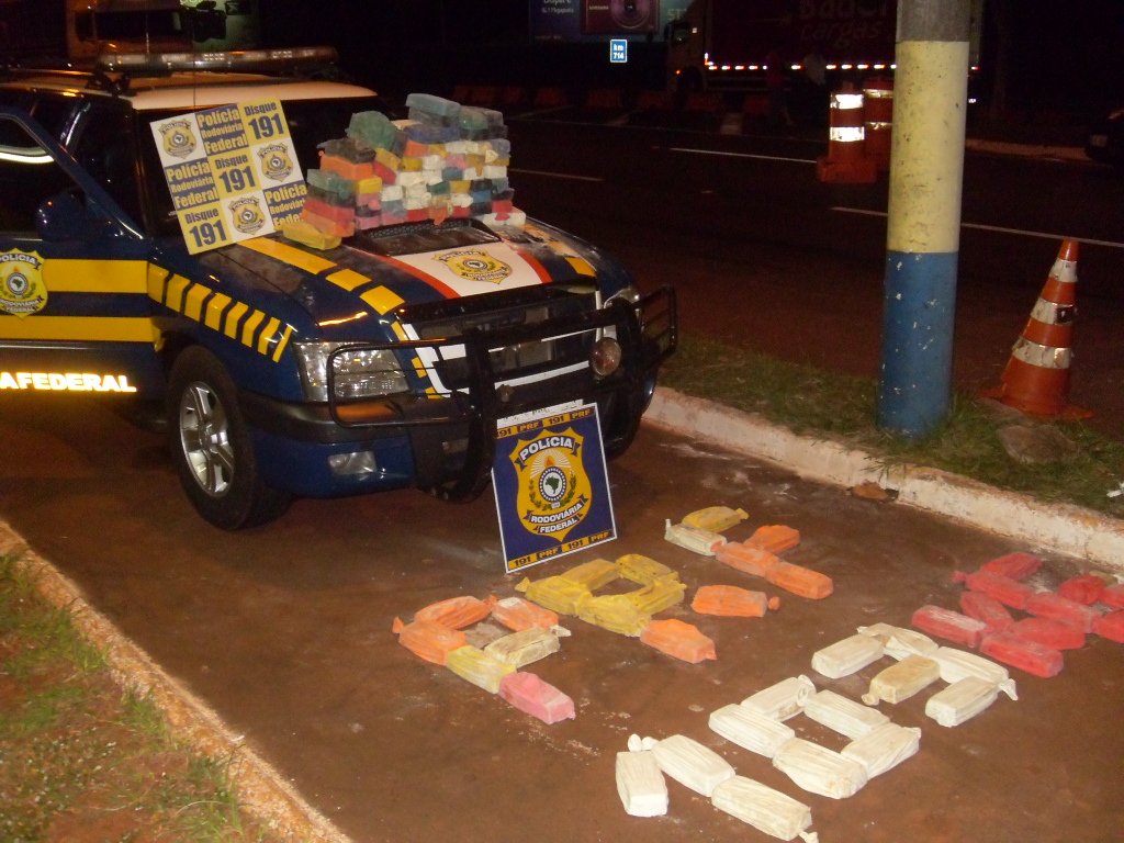  PRF faz uma das maiores apreensões de crack do ano em Santa Terezinha de Itaipu.