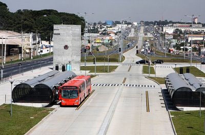  Linha Verde facilita acesso de moradores do Pinheirinho