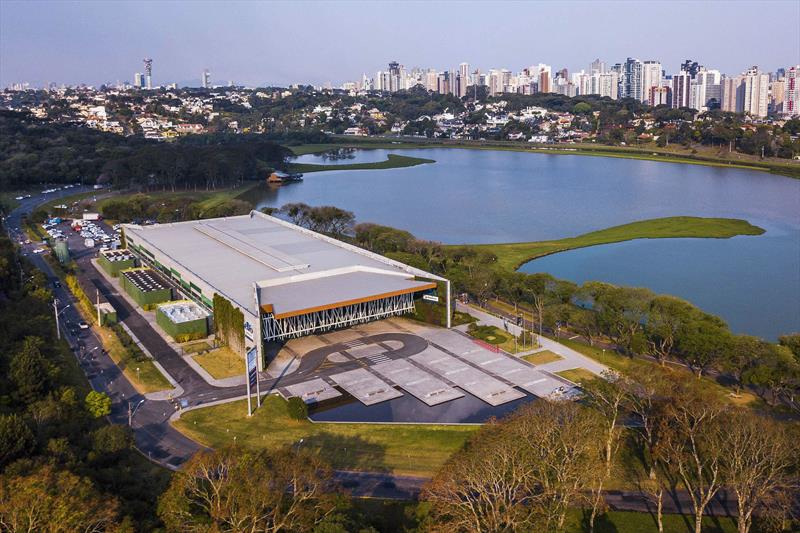  Curitiba é sede de maior congresso internacional de cidades inteligentes