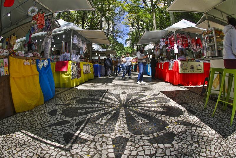  Feiras da Primavera começam no sábado no centro de Curitiba