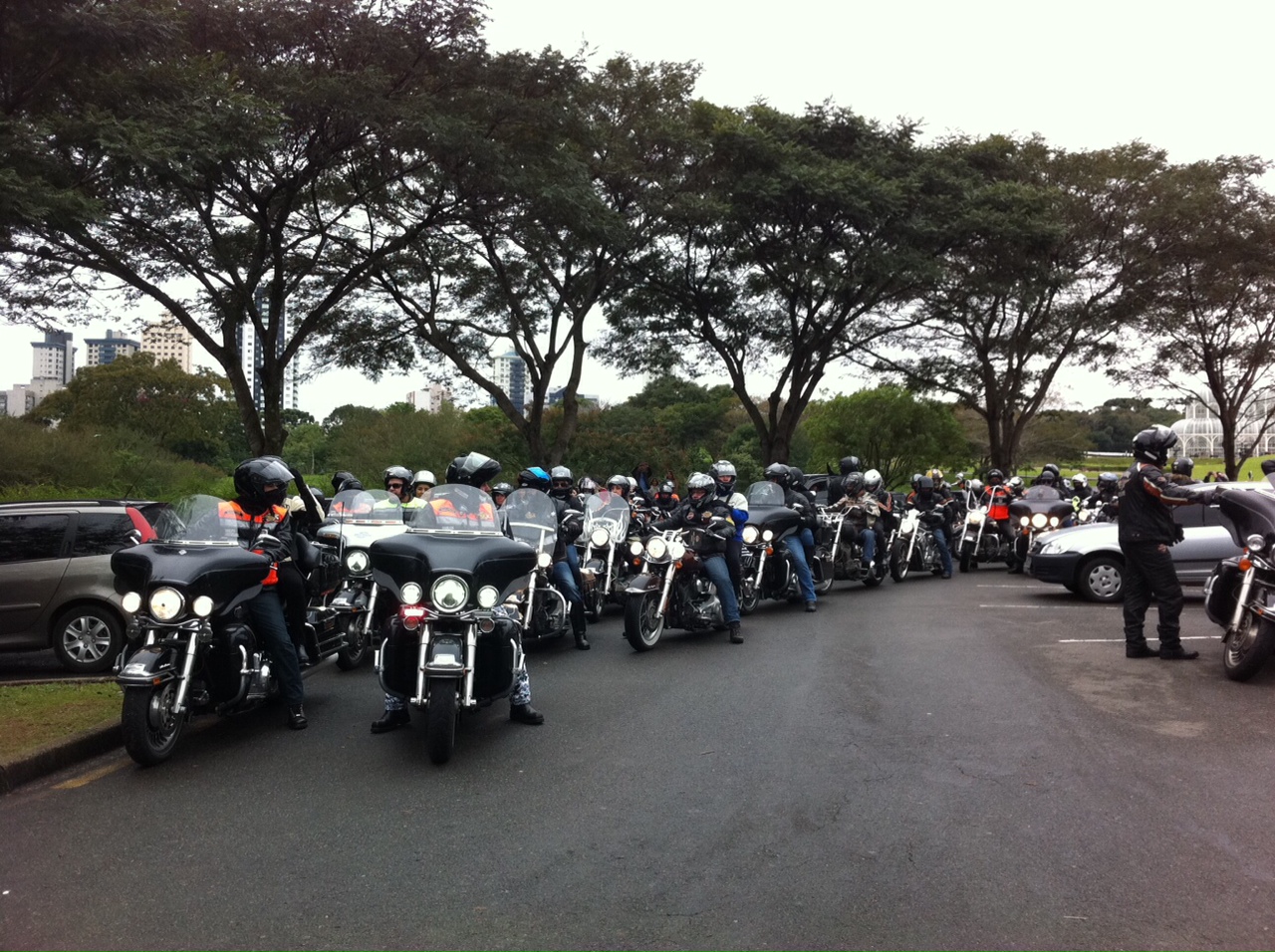  150 motociclistas participam de passeio da Harley Davidson hoje