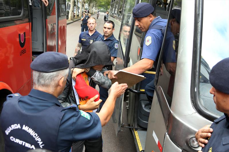  Seis pessoas são detidas em ação contra “fura-catracas” no Bigorrilho