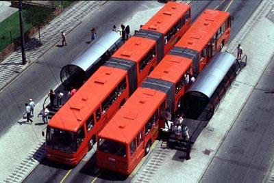  14 milhões deixaram de usar ônibus em Curitiba nos últimos anos