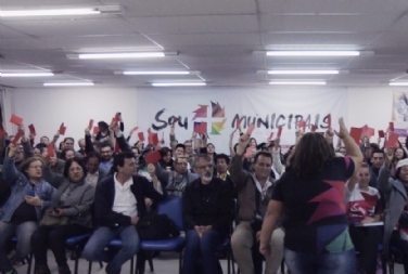  Professores e servidores municipais de Curitiba devem entrar em greve a partir de segunda-feira