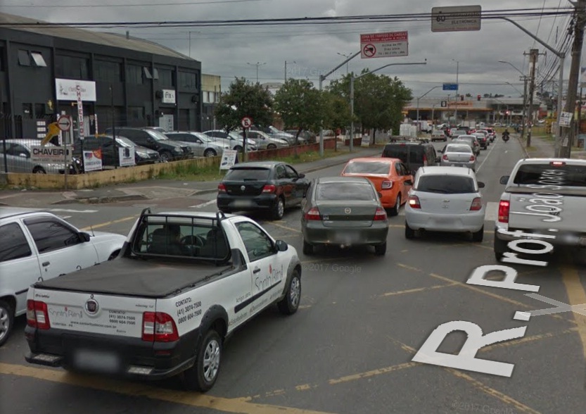  Motoristas reclamam e Setran promete fiscalização para região entre os bairros Hauer e Boqueirão próximo à Linha Verde
