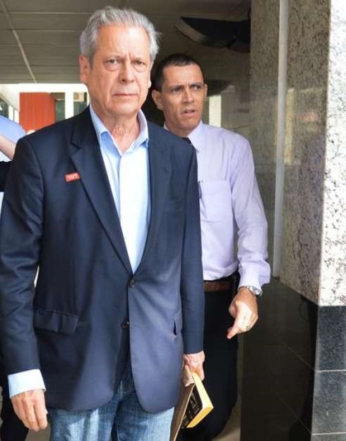  Ex-ministro José Dirceu afirma que a nomeação de Renato Duque para a Petrobras foi decisão política