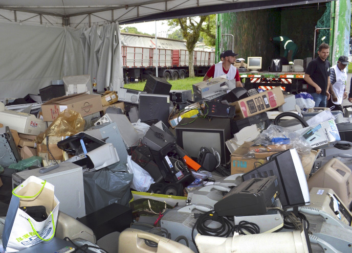  Lixo eletrônico será recolhido neste sábado (04) no Parque Barigui