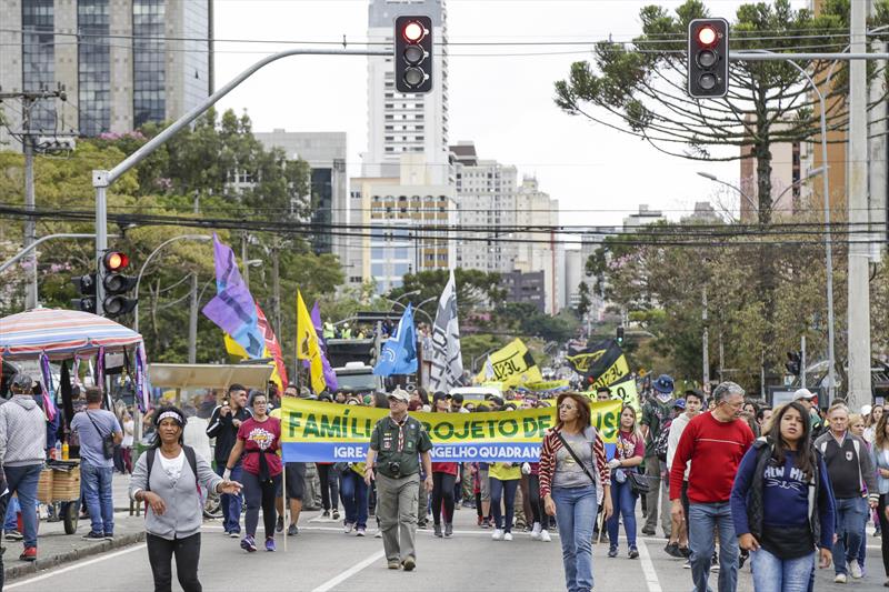 Marcha para Jesus bloqueia várias ruas no Centro de Curitiba no sábado
