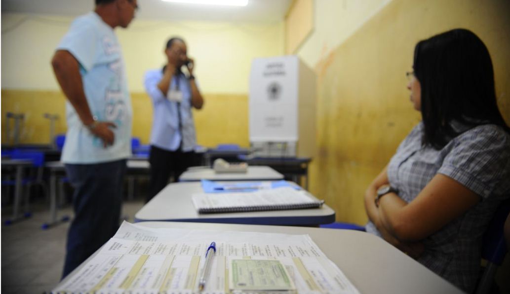  Mesários precisam justificar ausência no 1° turno das eleições