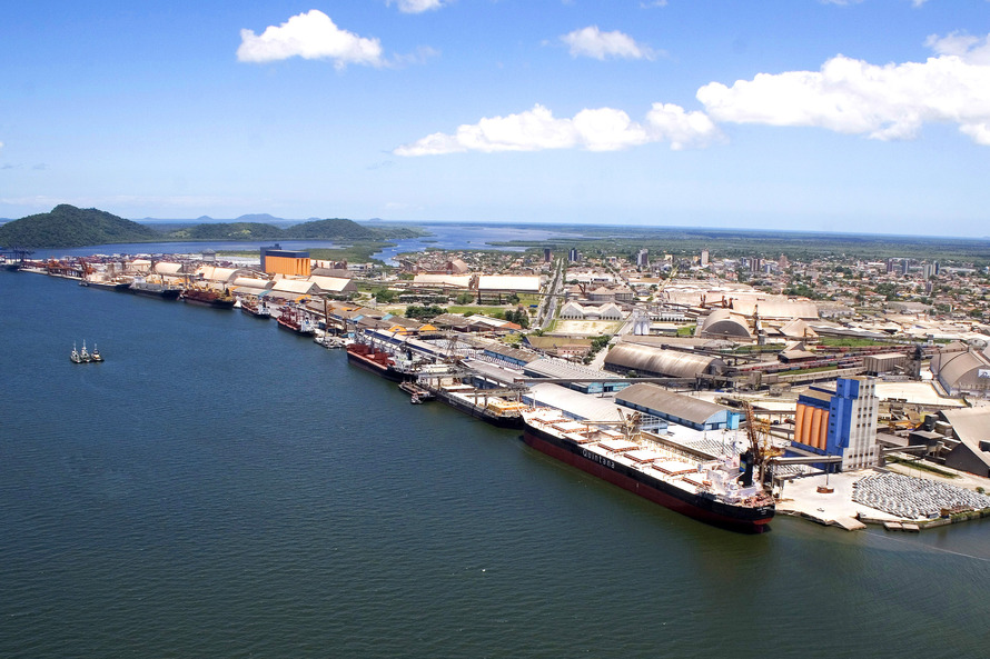  Paraná registra aumento de produtos e destinos em exportações