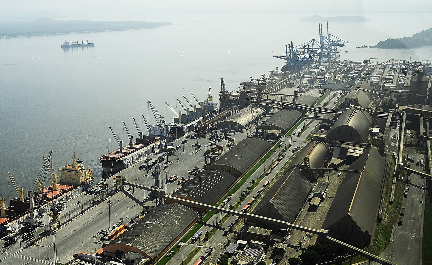  Paraná articula ampliação de comércio exterior pelo Porto de Paranaguá