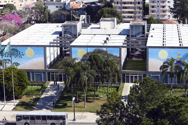  Prefeitura de Curitiba anuncia concurso com 111 vagas