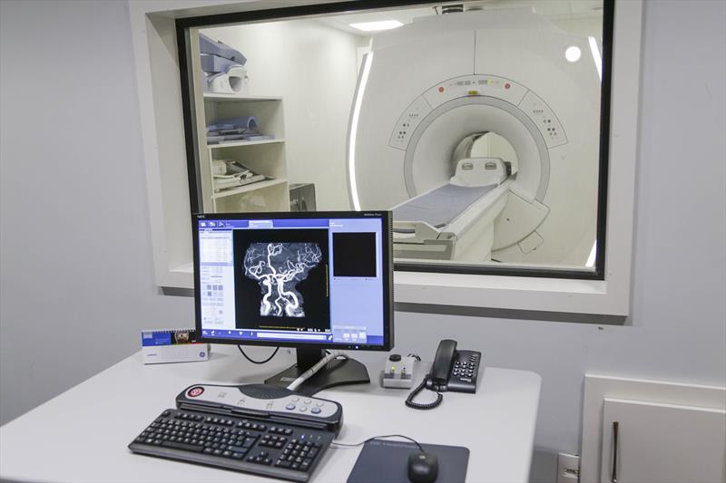  Hospital do Trabalhador passa a realizar exames de ressonância magnética