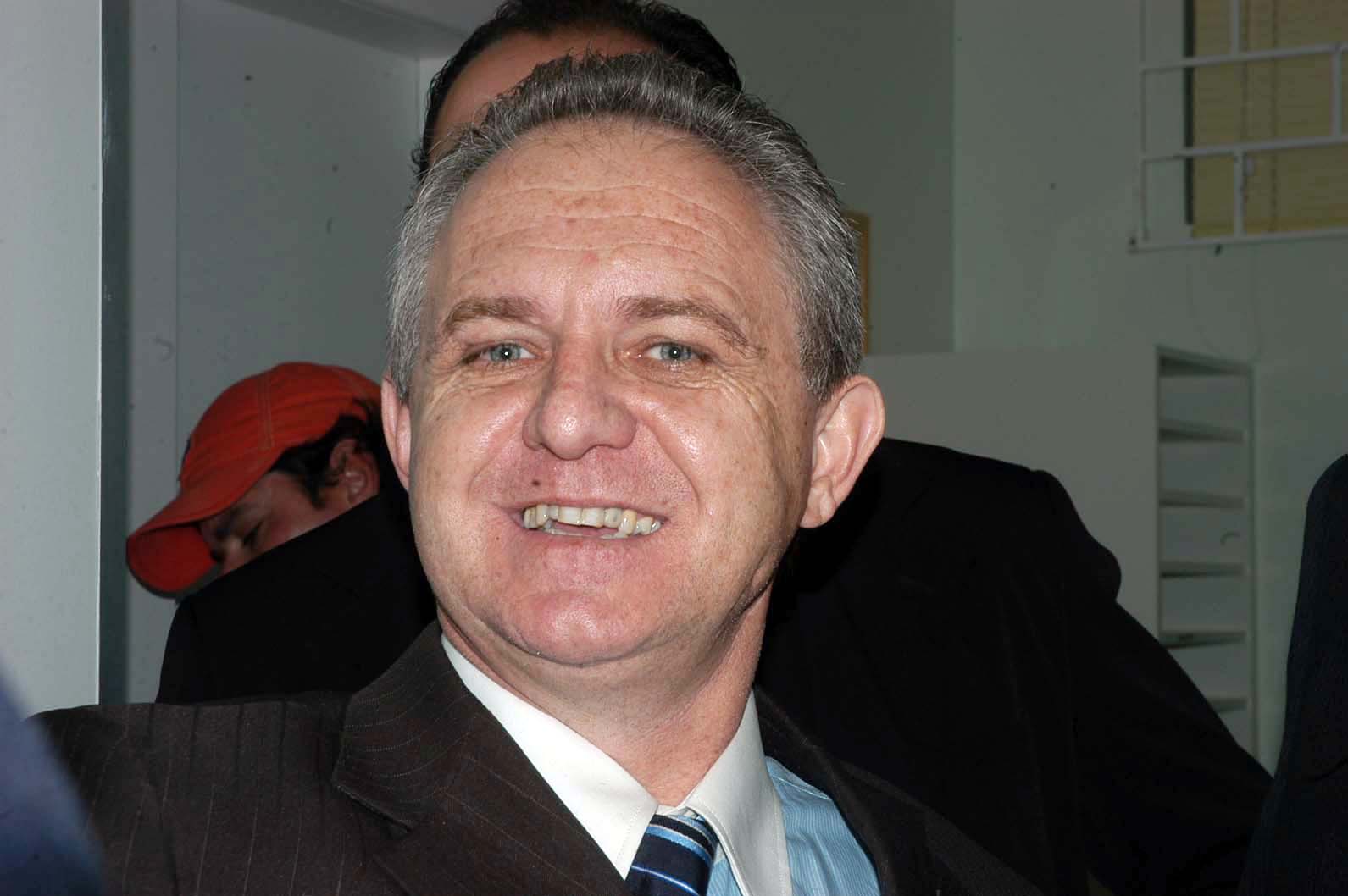  Ex-prefeito de Campo Largo deve ressarcir cofres públicos em mais de R$ 33 mil