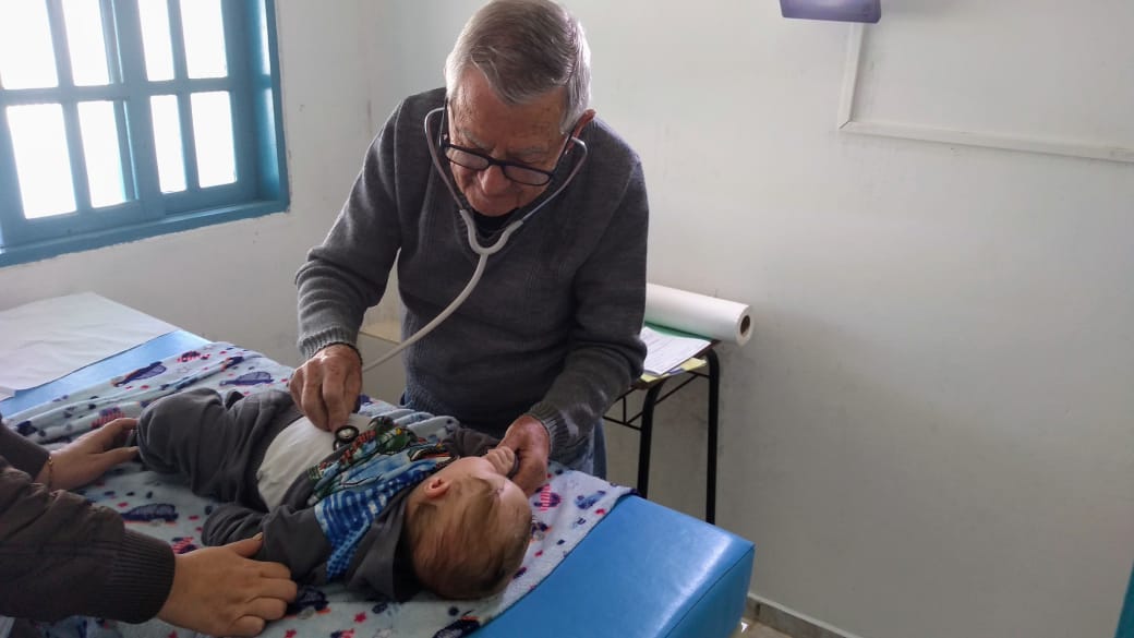  Pediatra de 92 anos atende população de forma voluntária em Pontal do Paraná