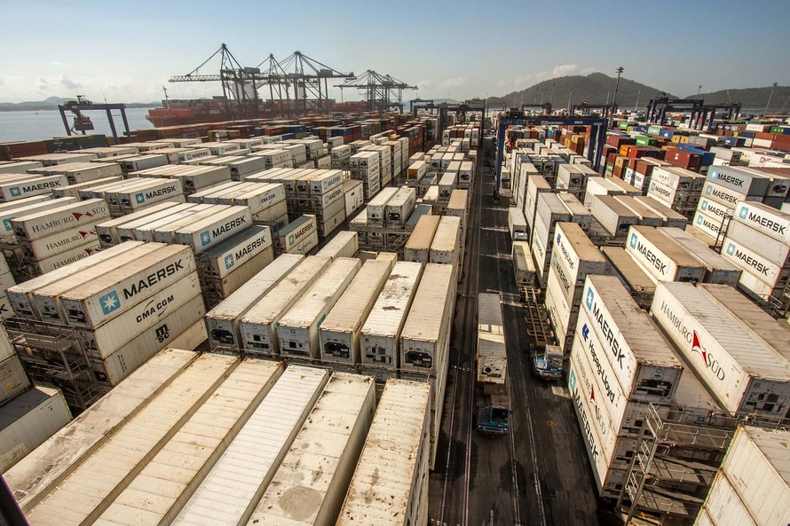  Portos do Paraná batem recordes em movimentação de cargas e de exportações