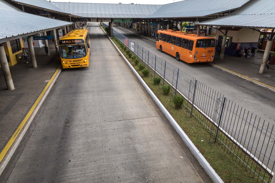  Nova linha de ônibus entre Curitiba e Pinhais deve diminuir tempo de percurso em 15 minutos