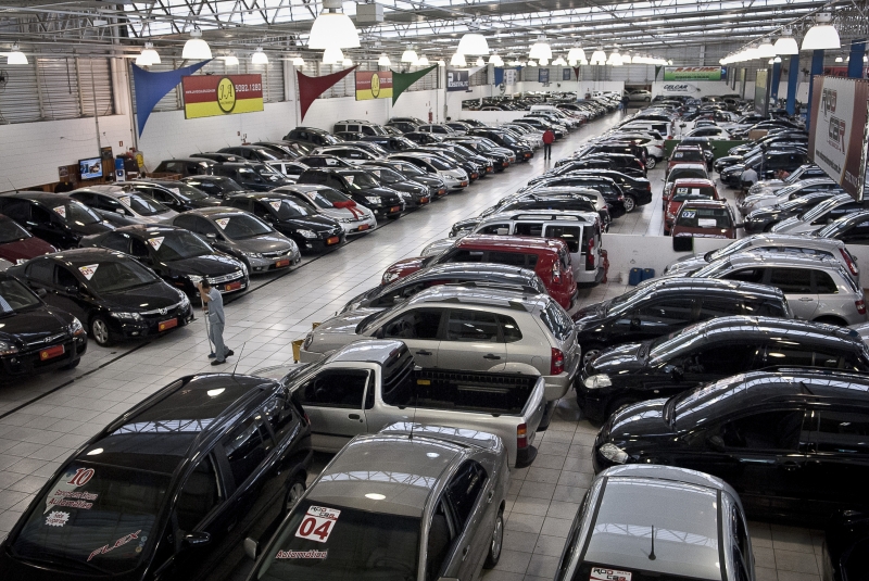  Cresce venda de carros novos e usados no Paraná