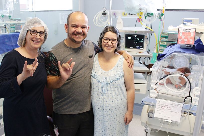  Intérprete acompanha casal surdo em parto no Hospital do Trabalhador