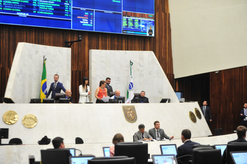  Audiência Pública debate reforma da previdência do Paraná