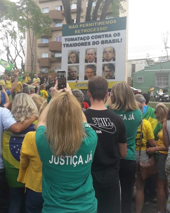  Presidente da CCJ na Câmara participa de manifestação contra o STF em Curitiba